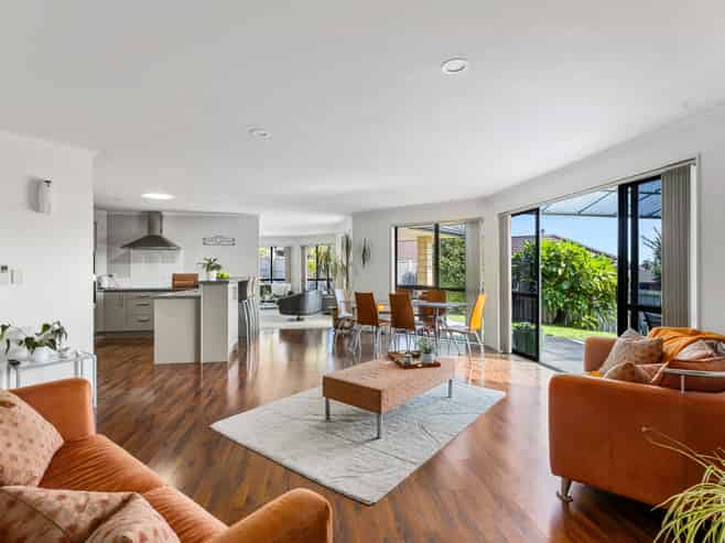 40 Rivervale Grove, Stanmore Bay