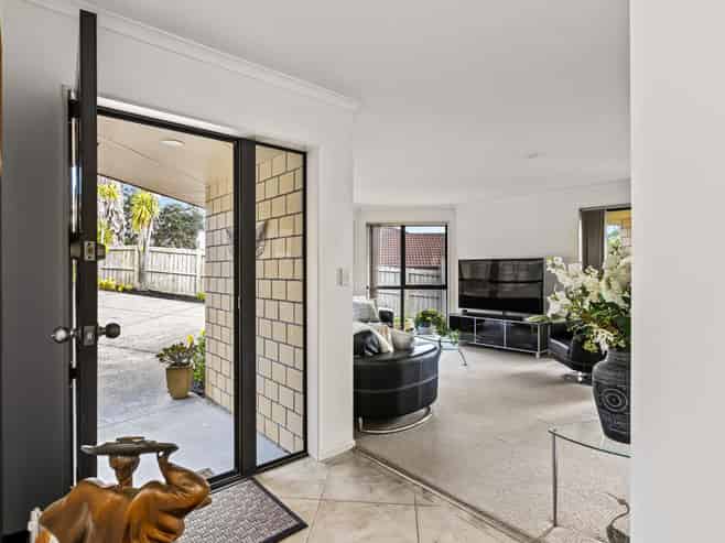 40 Rivervale Grove, Stanmore Bay