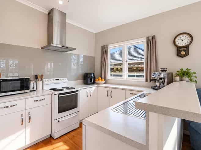 82 Glover Road, Hawera