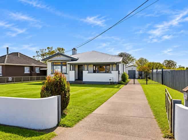 82 Glover Road, Hawera