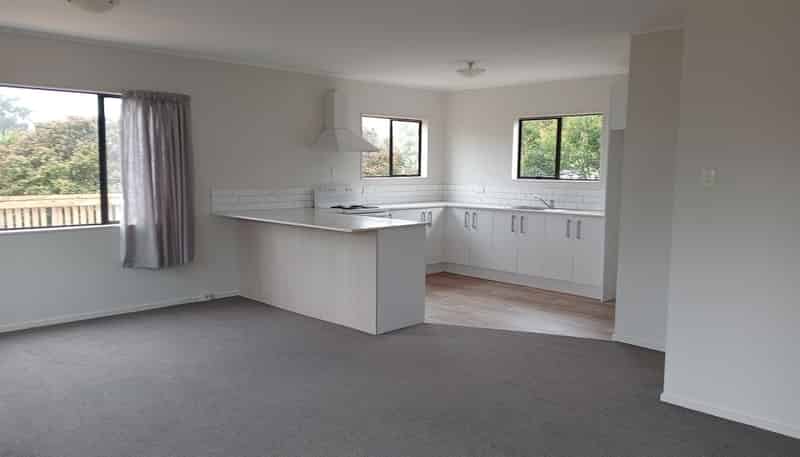 2/10 Evans Road, Glen Eden