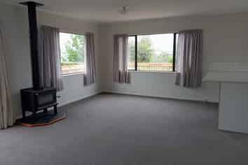 2/10 Evans Road, Glen Eden