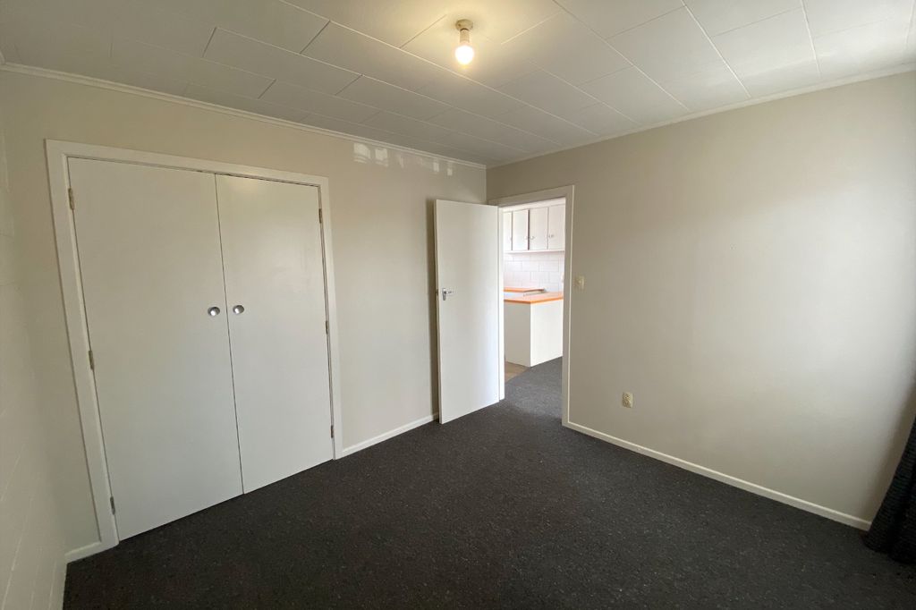 Upstairs one bedroom unit – CBD 5