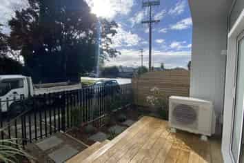 2/2 Moor Avenue, Te Atatu Peninsula