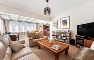 37 Hanlon Crescent, Devonport
