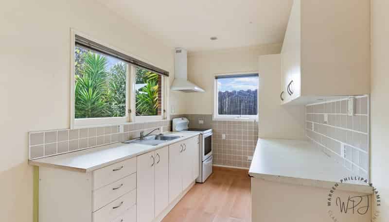 2/15 Rosehill Drive, Rosehill