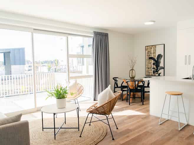 6/1 Karoro Court, Hobsonville