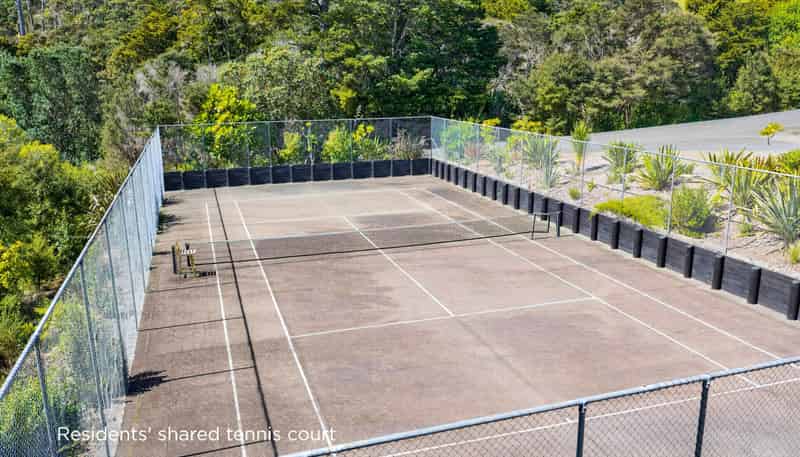 102 The Ridge, Langs Beach