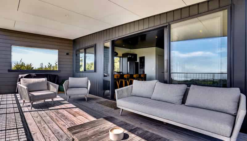 102 The Ridge, Langs Beach