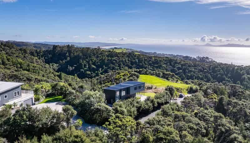 102 The Ridge, Langs Beach