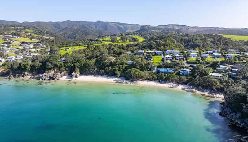 102 The Ridge, Langs Beach