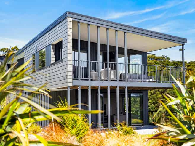102 The Ridge, Langs Beach