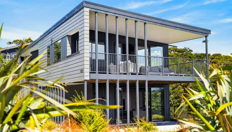102 The Ridge, Langs Beach