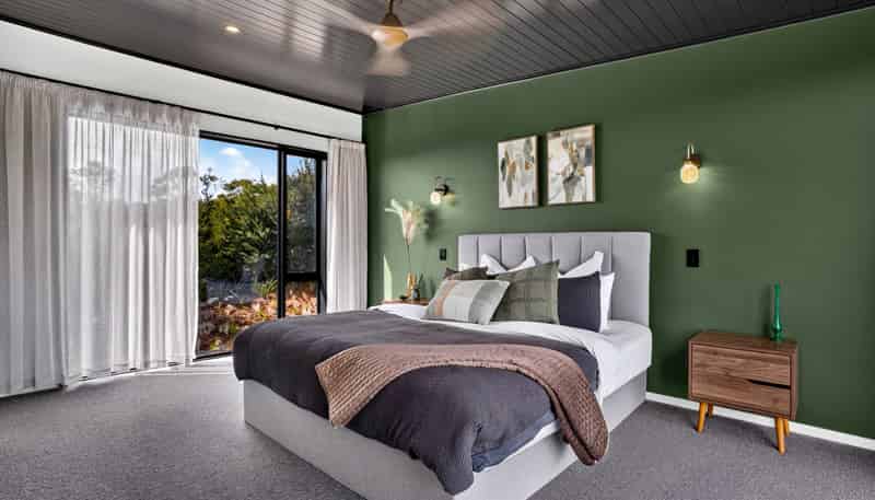 102 The Ridge, Langs Beach