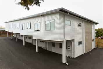 4d/44 Lorne Street, Hamilton Central