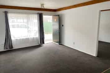 2/122 Firth Street, Hamilton East