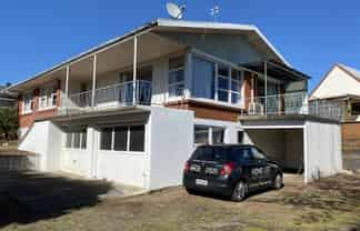B/321 Cobham Drive, Hillcrest