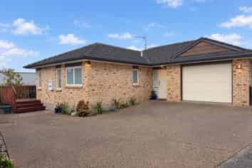 25C Hall Street, Pukekohe