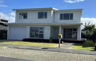 12 Matariki Street, Omaha