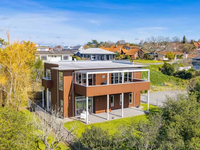 10 Bedford Terrace, Waipukurau