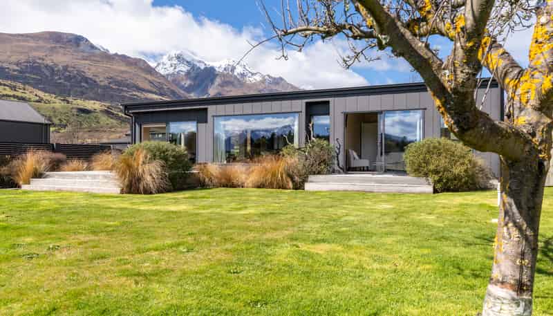 50 Coll Street, Glenorchy