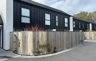 2/143  Cranford Street, Saint Albans