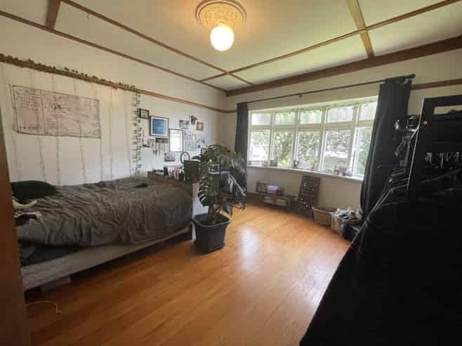 3 The Parade, Island Bay