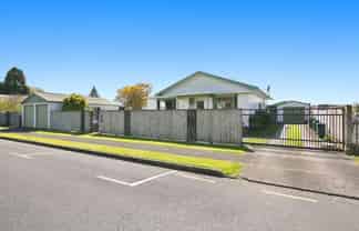 30 Memorial Place, Waitara
