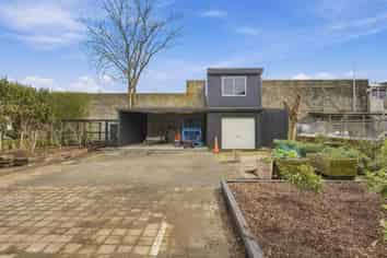 Contemporary Live Work with Income Angle 