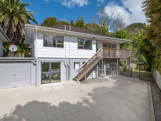 2/54 Stapleford Crescent, Browns Bay
