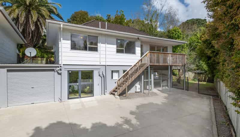 2/54 Stapleford Crescent, Browns Bay