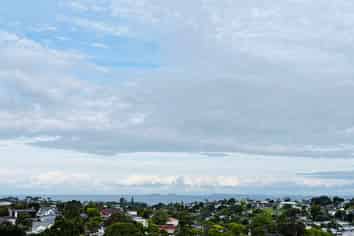 152 Weatherly Road, Torbay