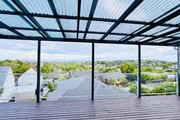 152 Weatherly Road, Torbay
