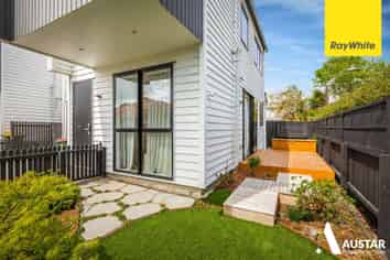 5 Larissa Avenue, Henderson