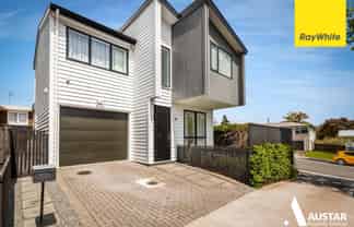 5 Larissa Avenue, Henderson