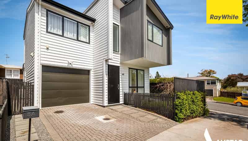 5 Larissa Avenue, Henderson