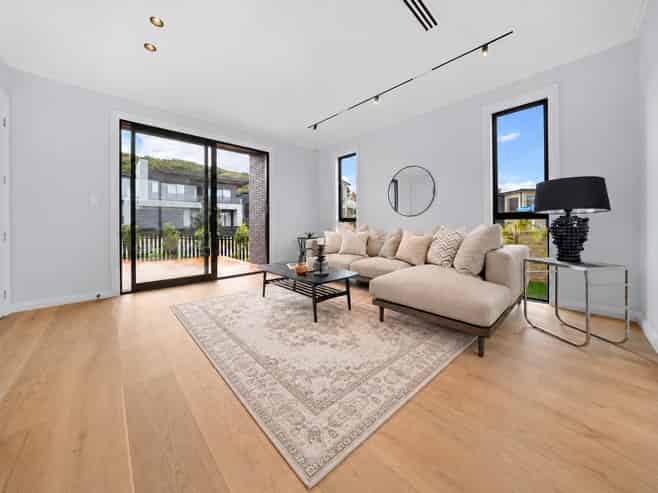 27 Streamview Way, Long Bay