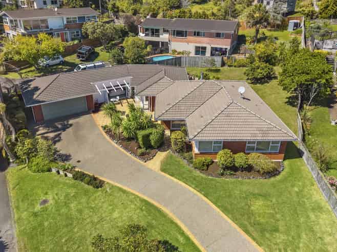 15 Pickwick Parade, Mellons Bay