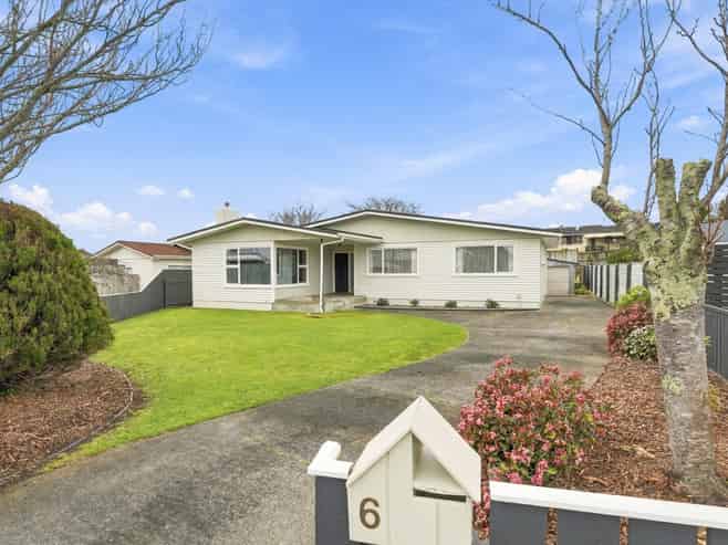 6 Patete Place, Tawhero
