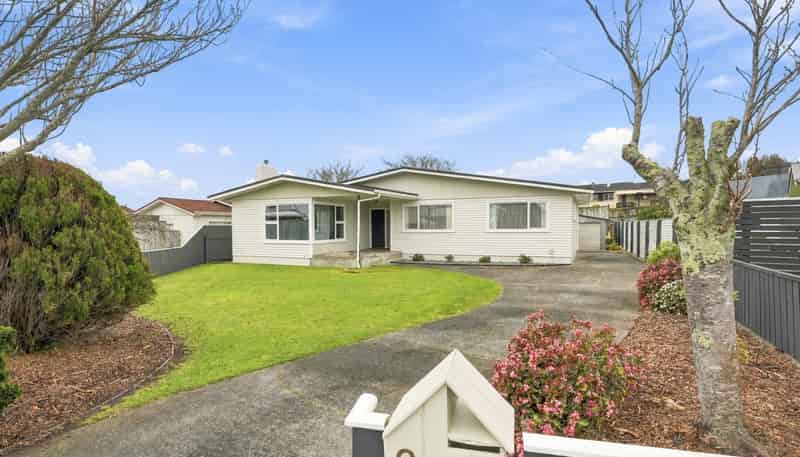 6 Patete Place, Tawhero