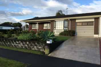 51 Paramount Parade, Tikipunga