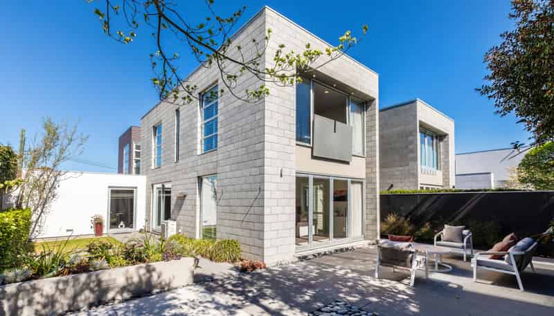9 Cox Street, Merivale