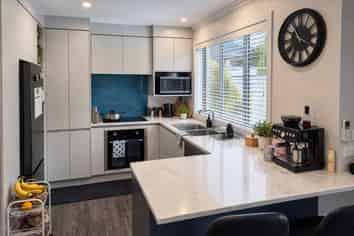 6 Bowery Lane, Chartwell