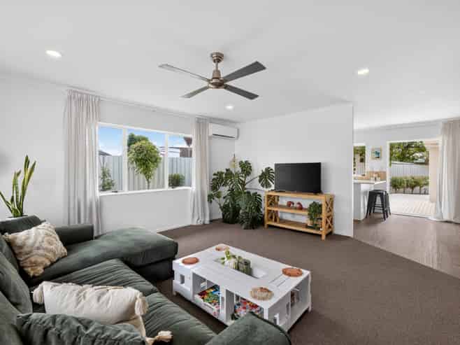 7 Reef Avenue, Papamoa Beach