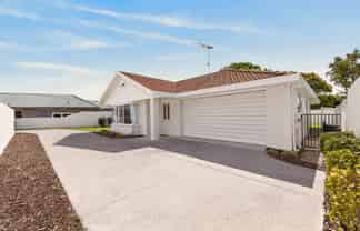 7 Reef Avenue, Papamoa Beach