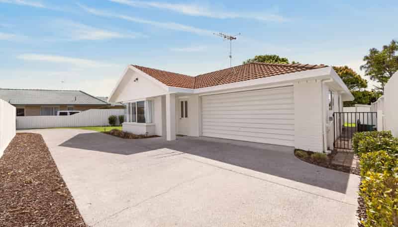 7 Reef Avenue, Papamoa Beach