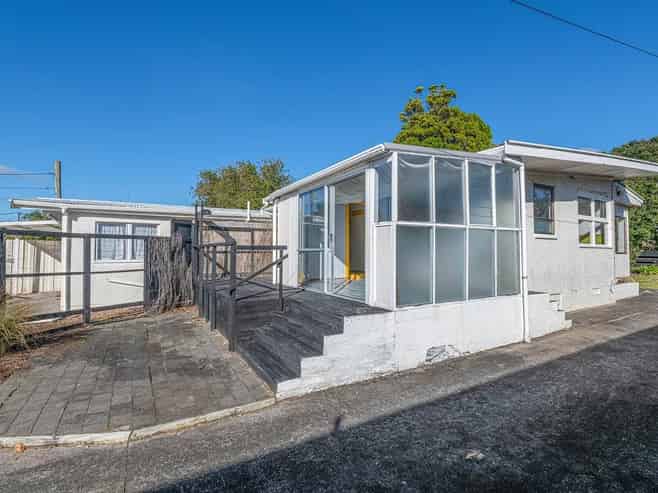 57 Centreway Road, Orewa