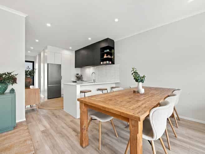8 Roundel Crescent, Whenuapai