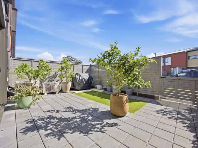 8 Roundel Crescent, Whenuapai