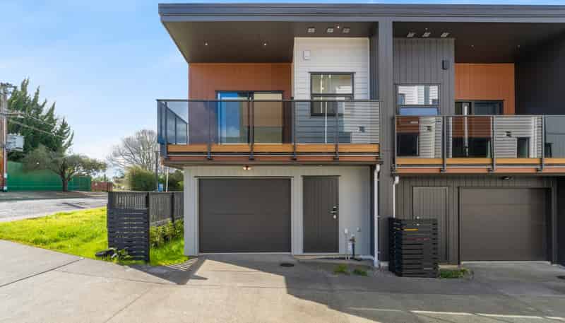 8/37 Hillside Road, Mount Wellington